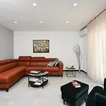 Villa Omnia
